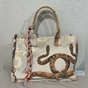 Vince Camuto snake tote bag